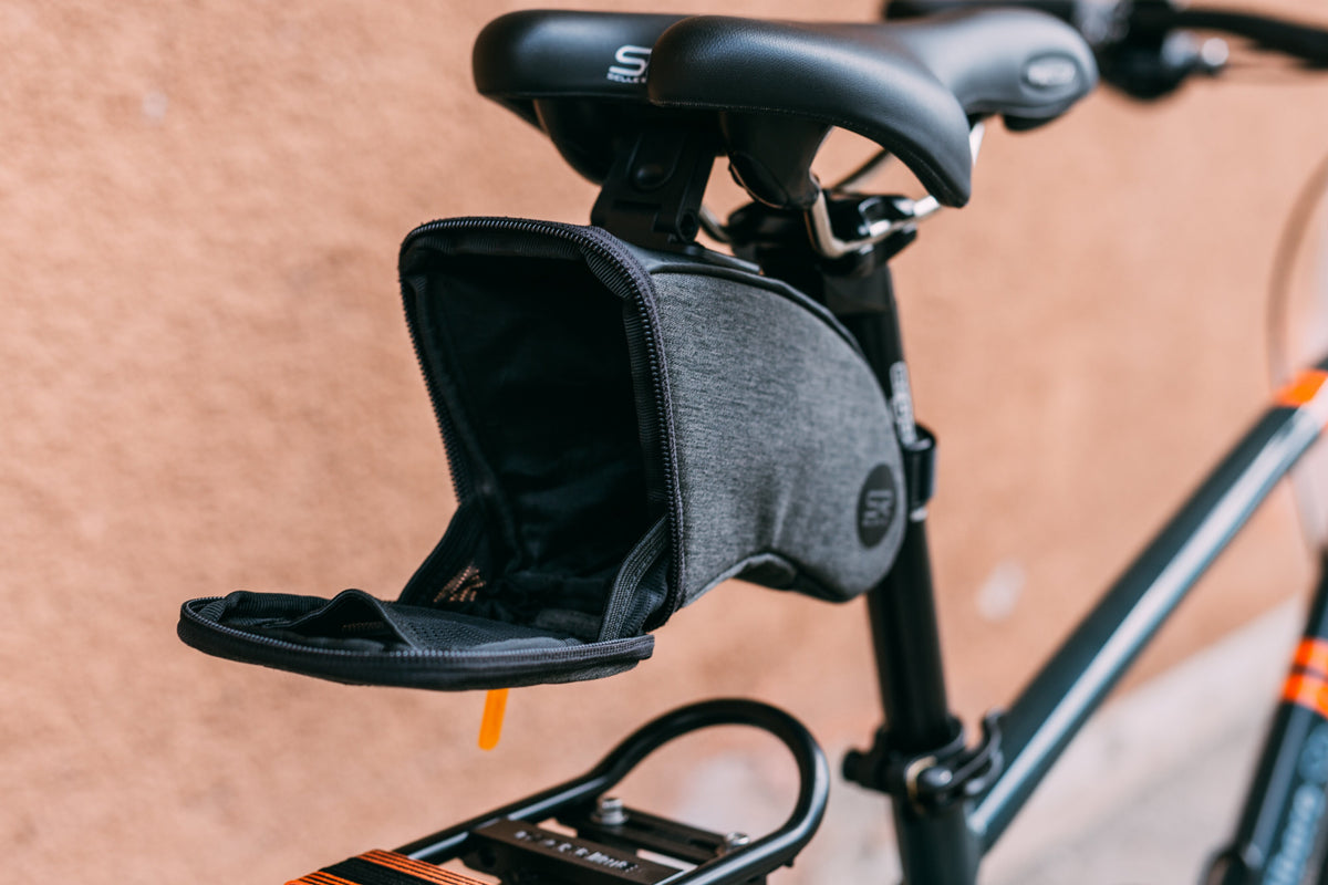 BAGS300A00000_SADLEBG0010_6_selle-royal_saddle-bag-medium-vicenza-2022-2.jpg