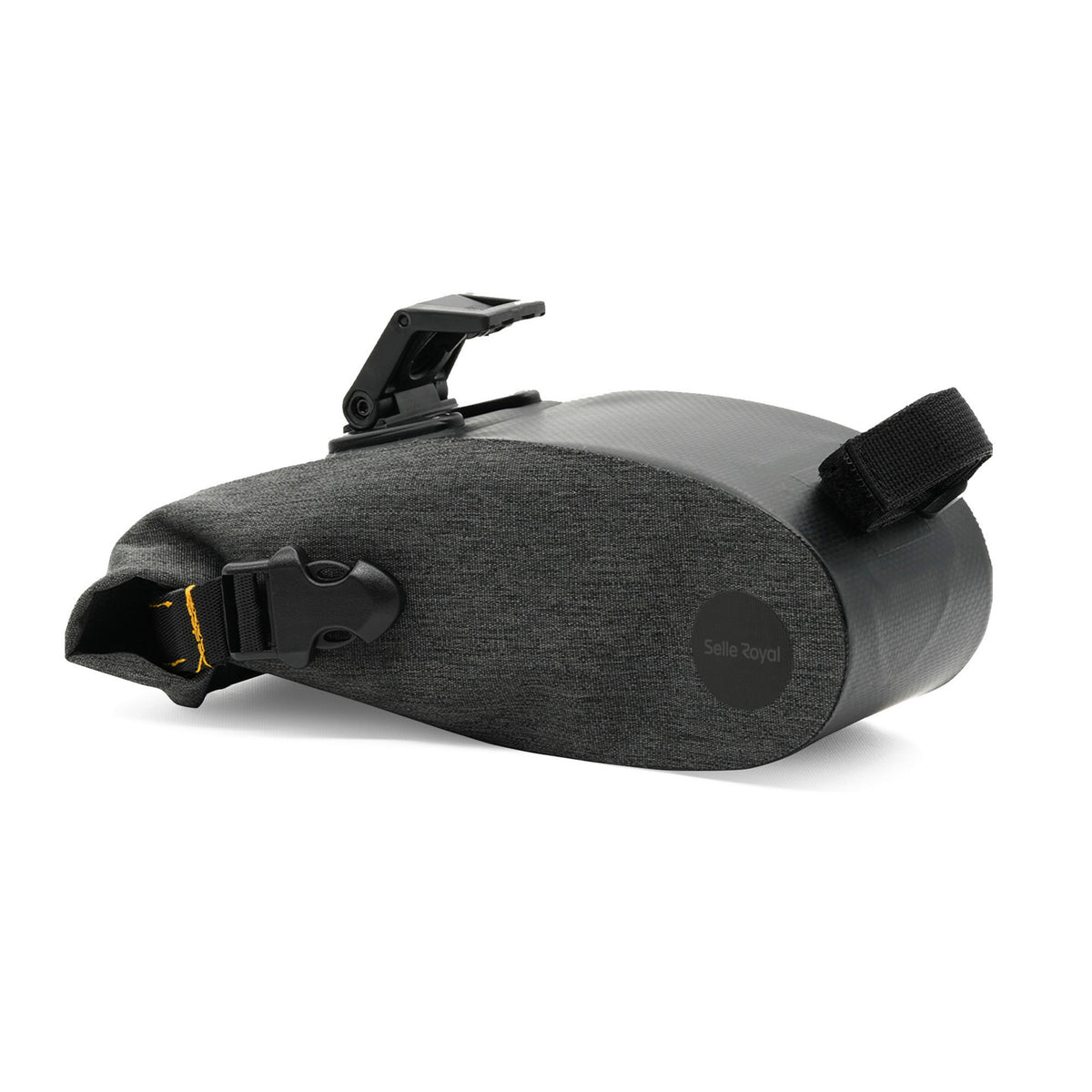 BAGS400A00000_SADLEBG0010_2_selle-royal_saddle-bag-large_3-4.jpg