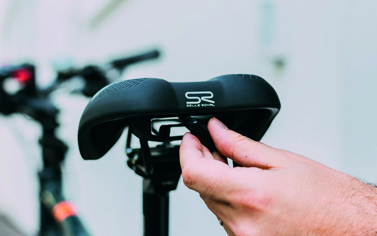 8VC1UR0A38V14_8VC1UR0A38V14_6_selle-royal_FLOAT-ATHLETIC-INTEGRATED-CLIP-SYSTEM.jpg