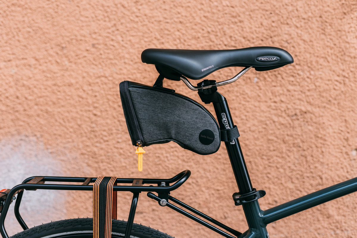 BAGS300A00000_SADLEBG0010_5_selle-royal_saddle-bag-medium-vicenza-2022-1.jpg