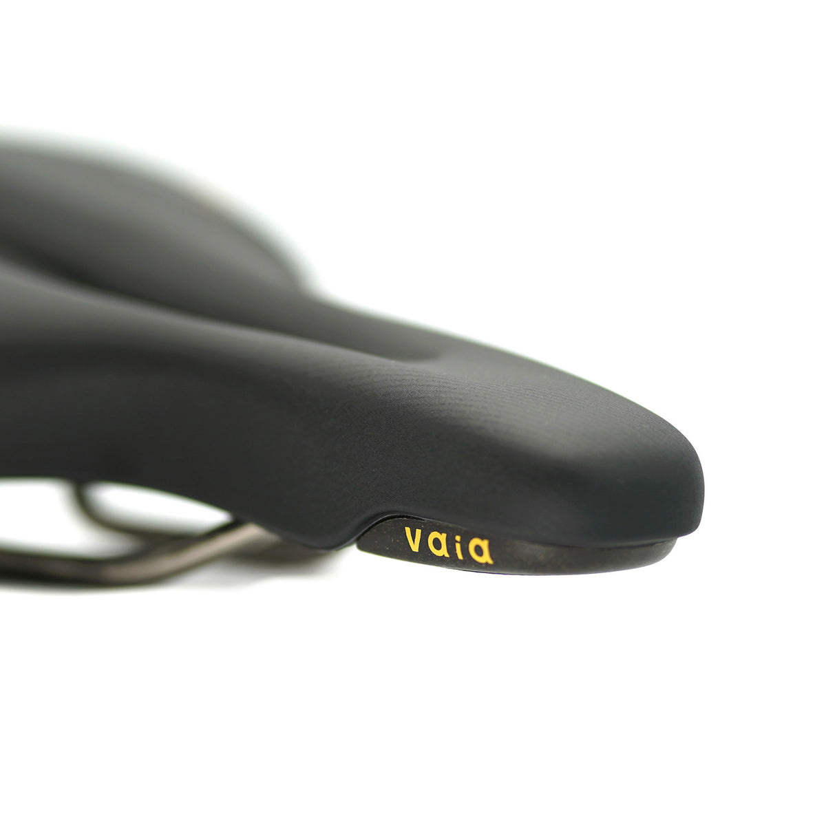 84E6HR0A05X38_84E6HR0A05X38_3_selle-royal_vaia-moderate-nose_detail.jpg