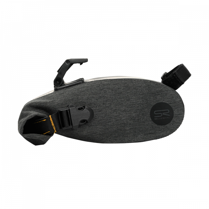 On Relaxed Selle Royal -